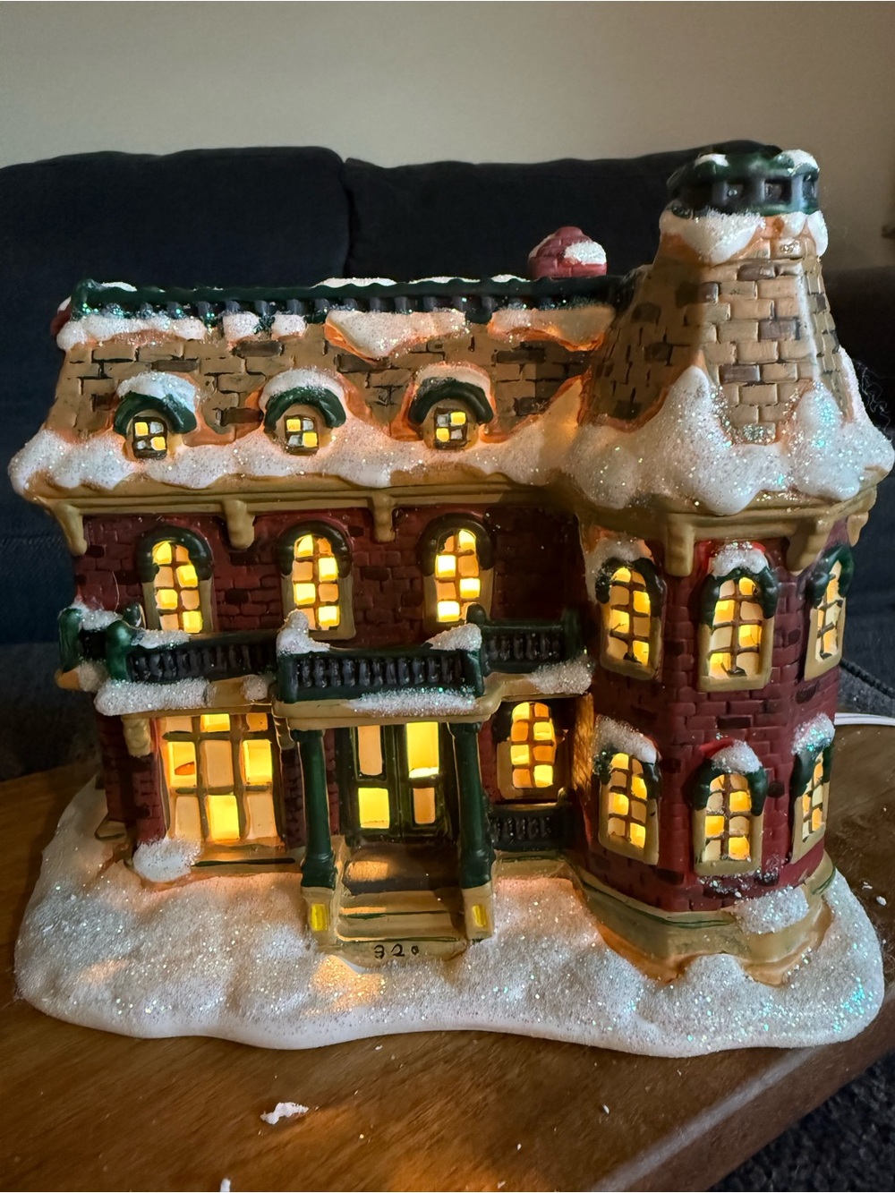 Enesco Vtg It’s A Wonderful Life Lighted 320 Sycamore House Christmas Village